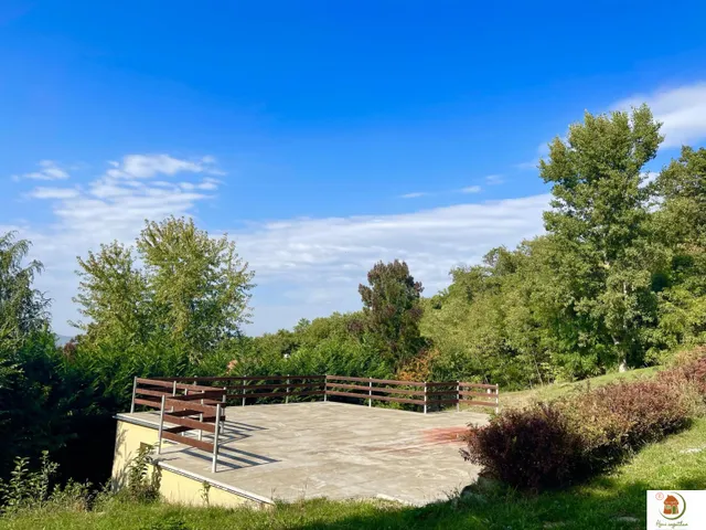 Eladó telek Pilisjászfalu, Panorámás, madárcsicsergős 800 nm