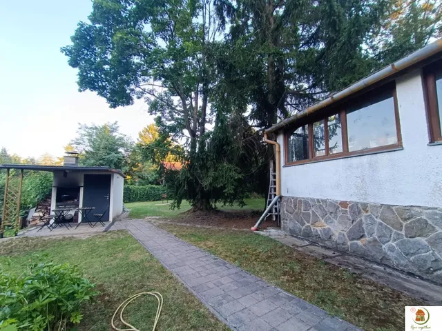 Eladó ház Piliscsaba, Klotildliget, HANGULATOS KLOTILDLIGETI HÁZ ŐSFÁS, TÁGAS NAGY TELKEN 109 nm