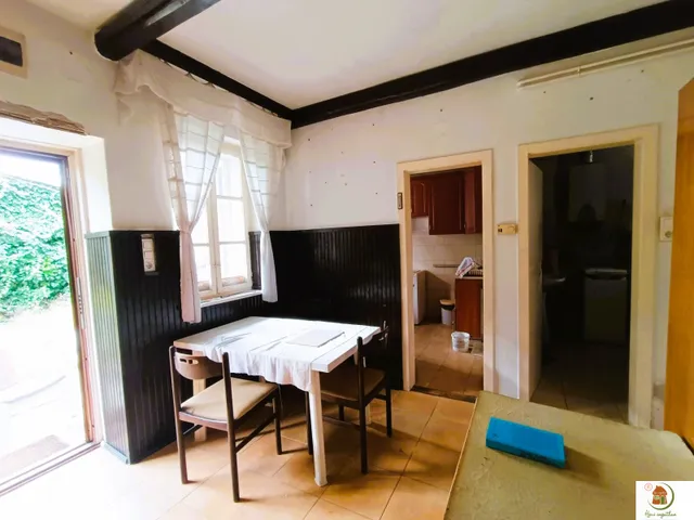 Eladó ház Pilisvörösvár, HANGULATOS RÉGI HÁZ JÓ HELYEN 80 nm