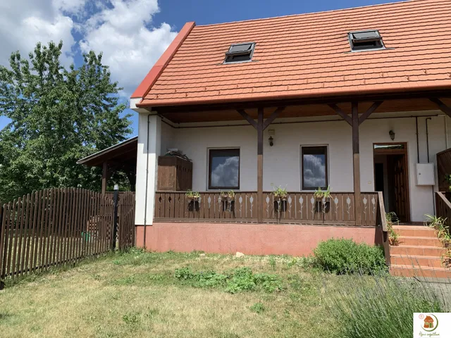 Eladó ház Piliscsaba, Szélső sorház nagy kerttel 70 nm