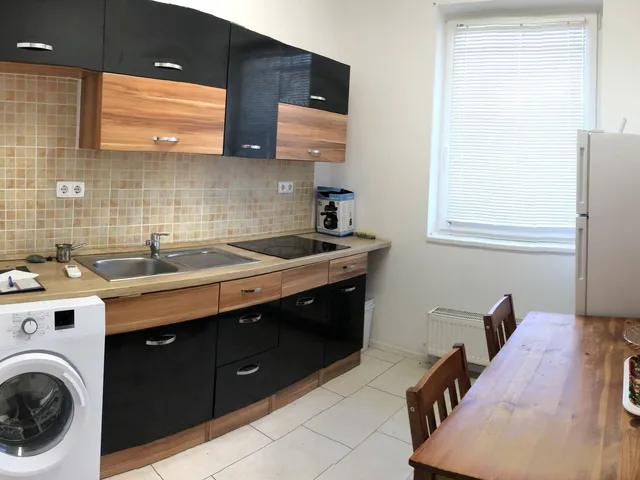 Kiadó ház Vác, Belváros 120 nm