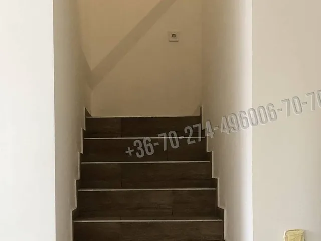 Kiadó ház Vác, Belváros 120 nm