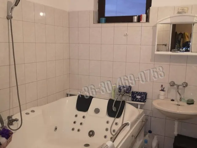 Eladó ház Szanda 457 nm