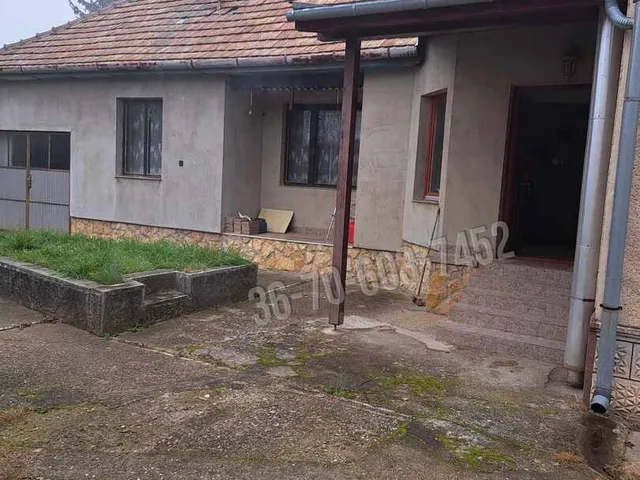 Eladó ház Heréd 260 nm