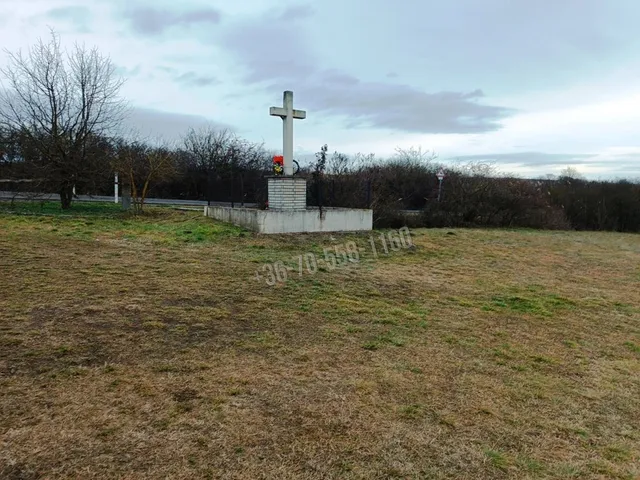 Eladó telek Őrbottyán, 2103-as út 39390 nm