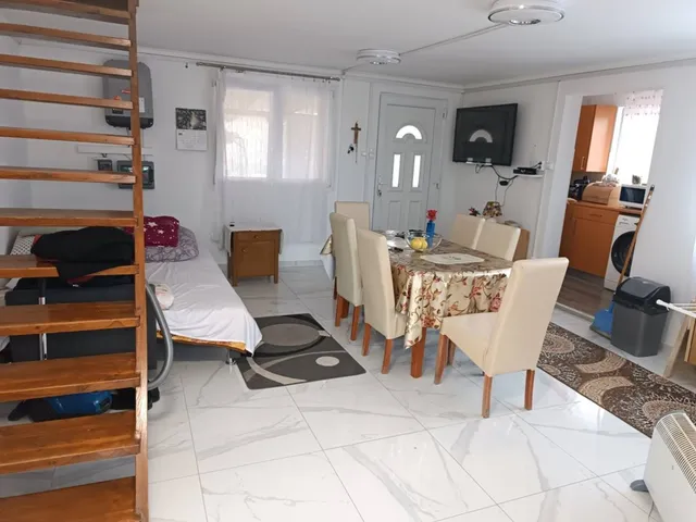 Eladó ház Erdőkertes, Topolyos 60 nm