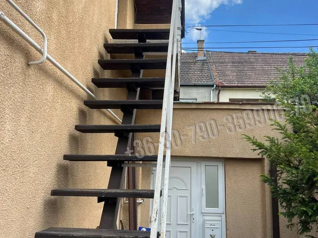 Eladó ház Vác, Kisvác 145 nm