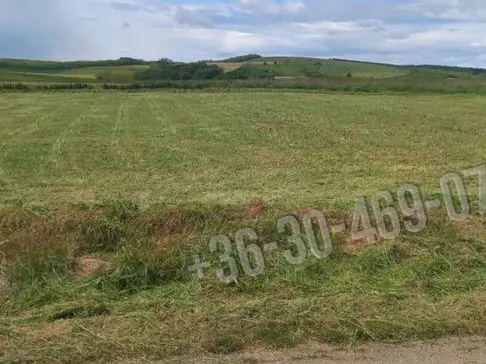 Eladó telek Cserhátsurány 1798 nm