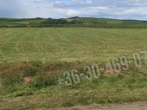 Eladó telek Cserhátsurány 1798 nm