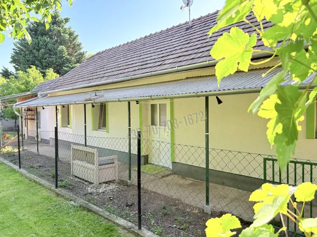 Eladó ház Dunakeszi, Alag 61 nm