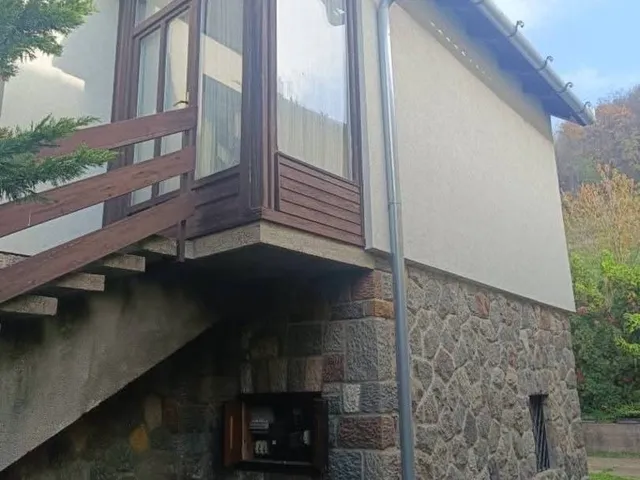 Eladó ház Visegrád, Harangvirág utca 358 nm