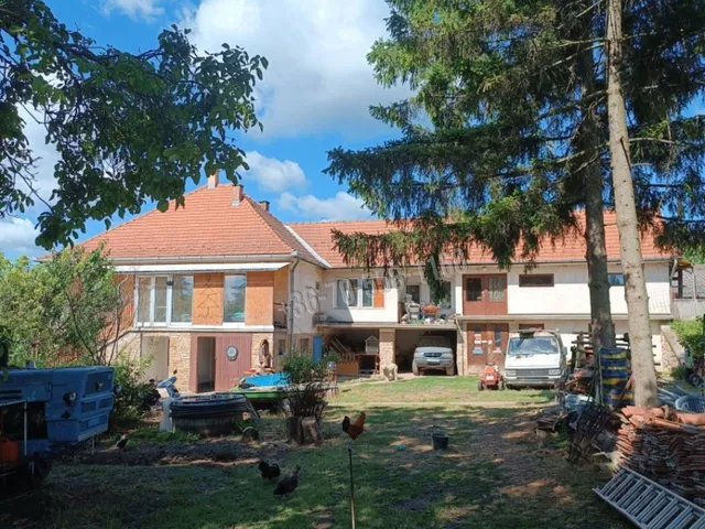 Eladó ház Szokolya 240 nm