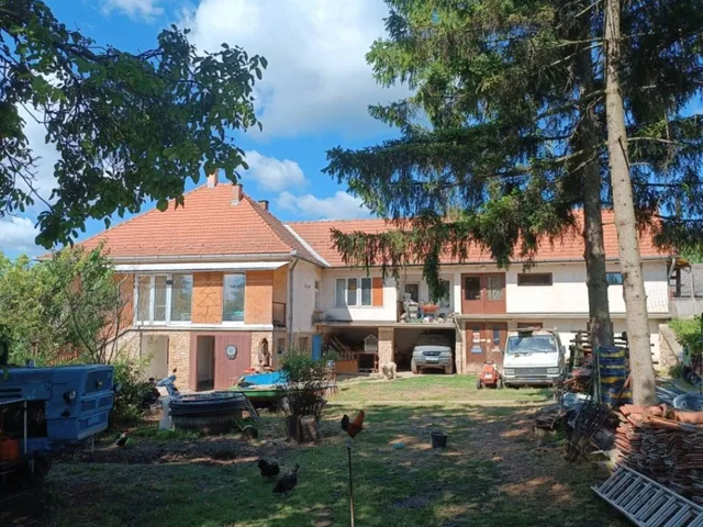Eladó ház Szokolya 240 nm