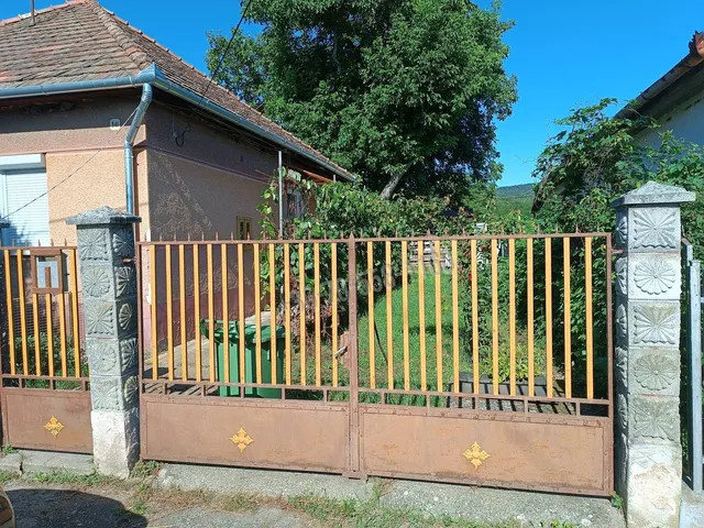 Eladó ház Letkés, Csenger utca 100 nm