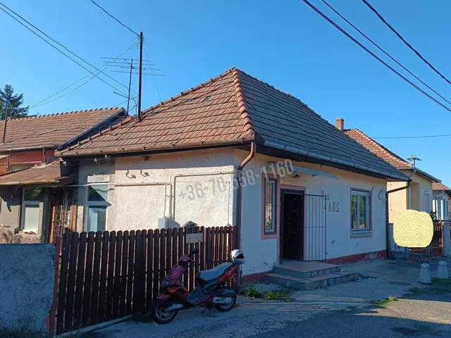 Eladó ház Kemence, Fő utca 108 nm
