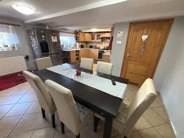 Eladó ház Vácegres 2 nm