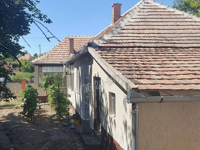 Eladó ház Ecséd, Szabadság utca 90 nm