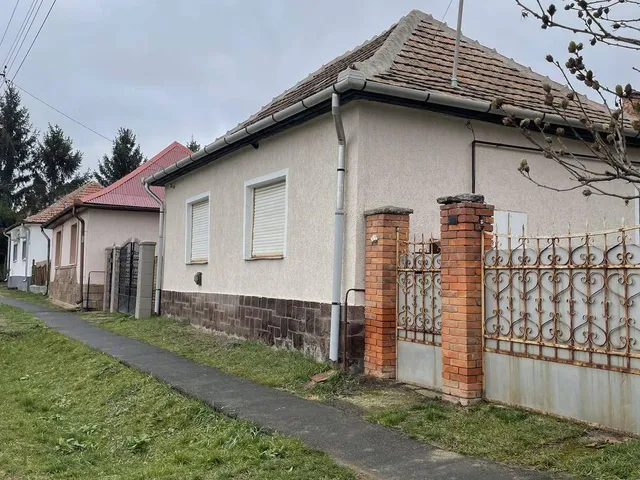 Eladó ház Ecséd 90 nm