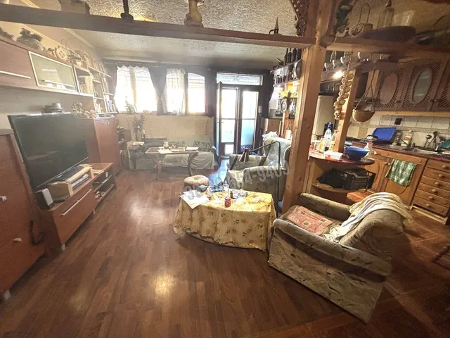 Eladó ház Vác, Kisvác 150 nm