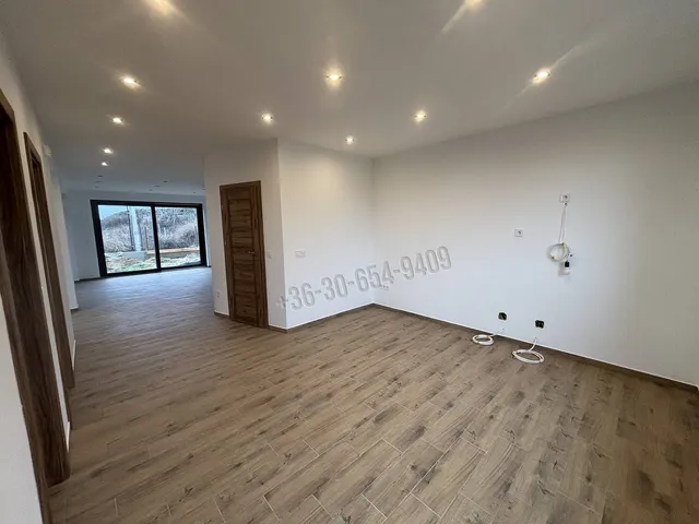 Eladó ház Vác, Deákvár 160 nm