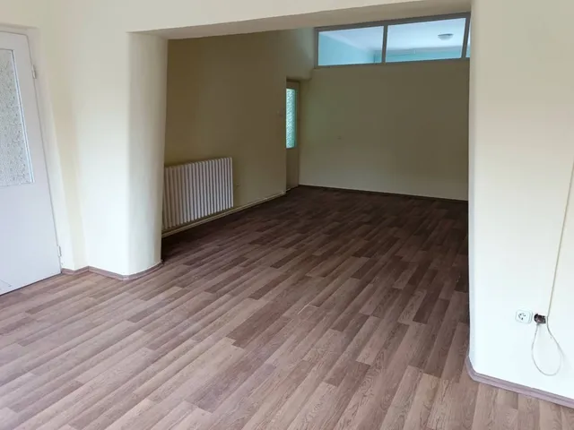 Kiadó ház Vác, Deákvár 200 nm