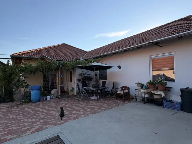 Eladó ház Sződ 141 nm