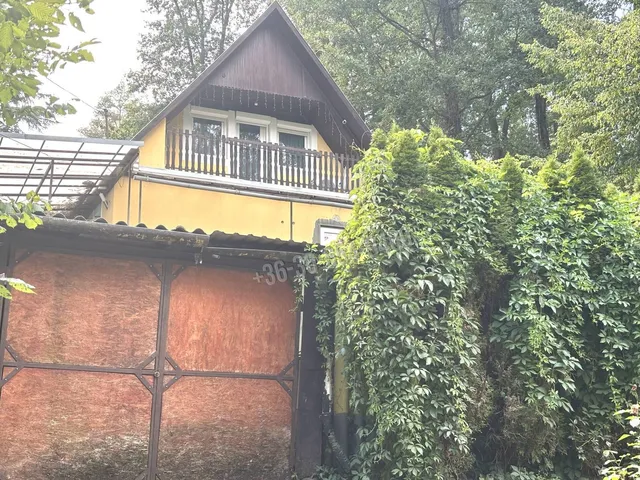 Eladó ház Kismaros, Börzsönyliget 93 nm