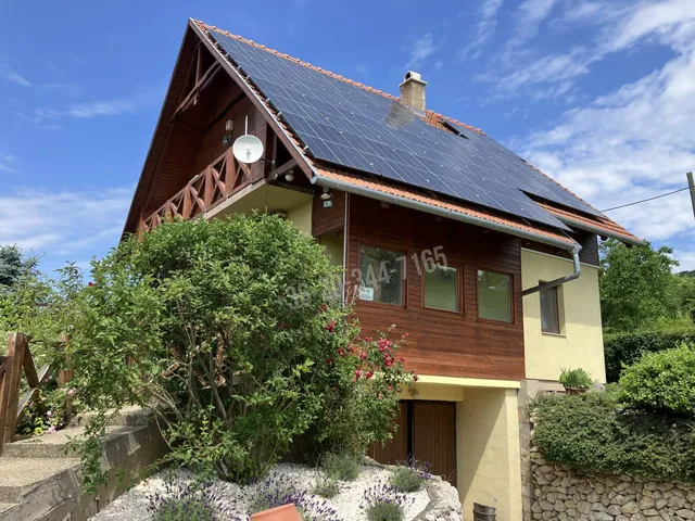 Eladó ház Vác, Körtvélyes 118 nm