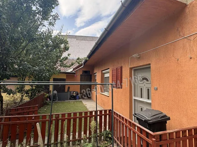 Eladó lakás Vác, Belváros, Szent Miklós tér 51 nm