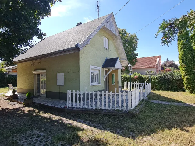 Eladó üdülő és hétvégi ház Agárd, Ezüst utca 38 67 nm