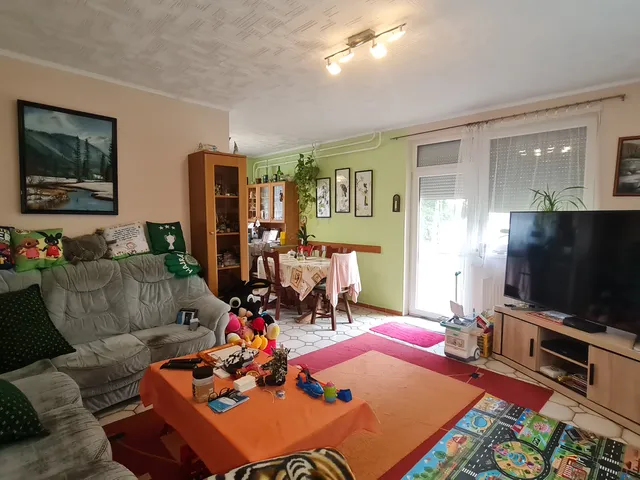 Eladó ház Dunaújváros, Óváros, Rosti Pál sor 134 nm