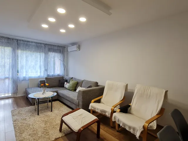 Eladó lakás Dunaújváros, Belváros 52 nm