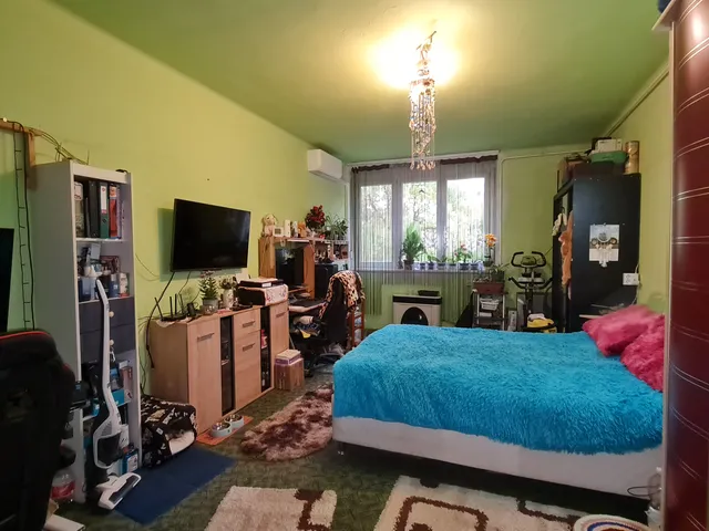 Eladó lakás Dunaújváros, Kertváros, Kőris utca 12 37 nm