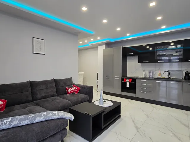 Eladó lakás Dunaújváros, Technikum városrész, Gábor Áron 52 nm