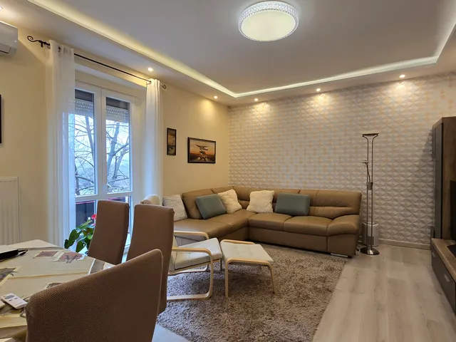 Eladó lakás Dunaújváros, Technikum városrész 50 nm