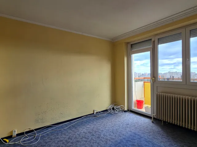 Eladó lakás Dunaújváros, Béke városrész, Március 15. tér 60 nm