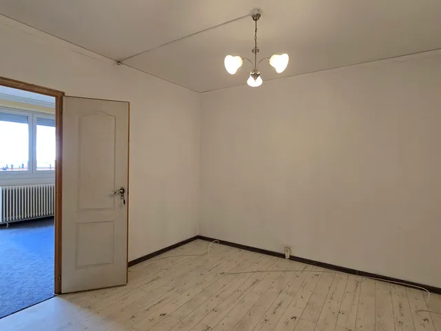 Eladó lakás Dunaújváros, Béke városrész, Március 15. tér 60 nm