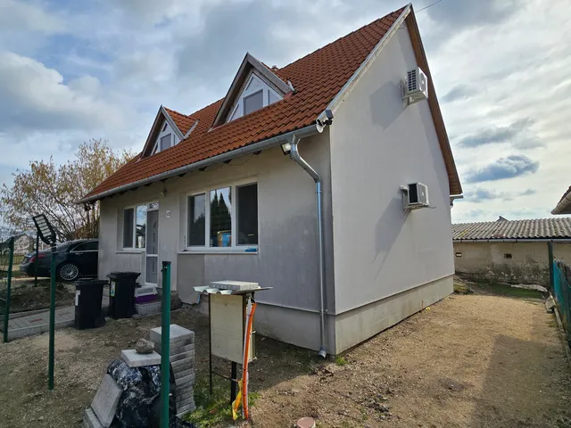 Eladó ház Nagyvenyim 106 nm