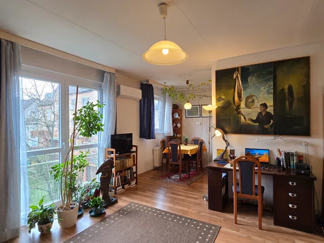 Eladó lakás Dunaújváros, Újtelep 62 nm