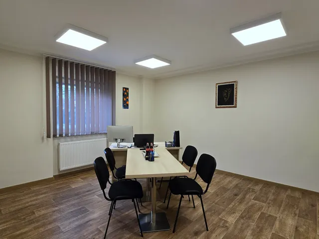 Eladó lakás Dunaújváros, Belváros, Szórád Márton út 35 nm