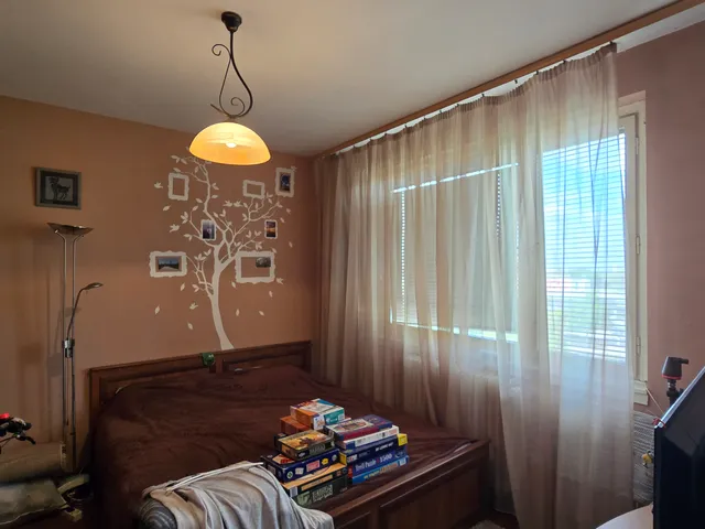 Eladó lakás Dunaújváros, Béke városrész, Lajos király körút 53 nm