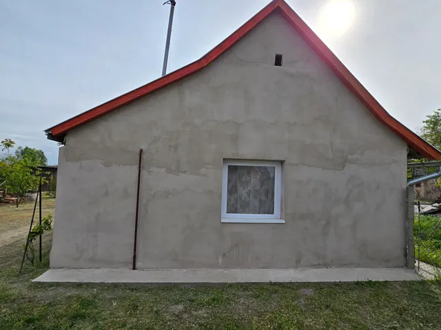 Eladó ház Dunavecse, Alkotmány utca 19 90 nm