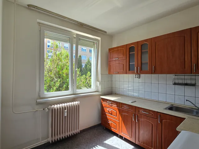 Eladó lakás Dunaújváros, Béke városrész, Szabadság utca 10 47 nm
