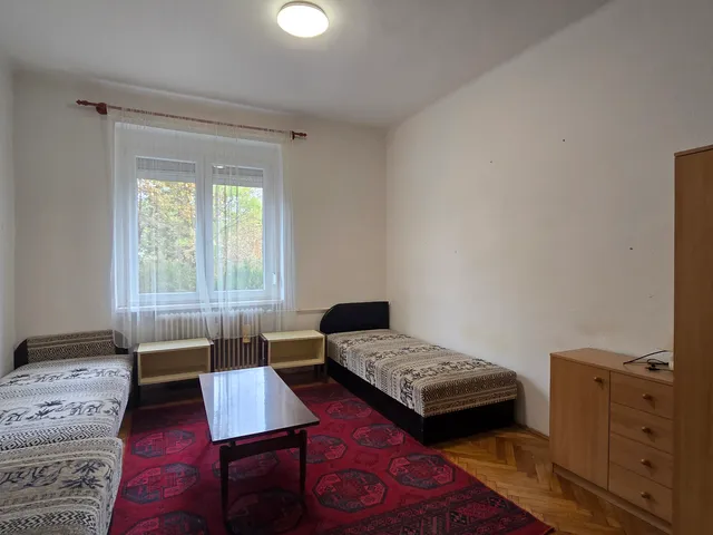 Kiadó lakás Dunaújváros, Belváros, Batsányi utca 60 nm