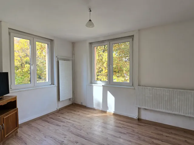 Kiadó lakás Dunaújváros, Belváros 61 nm