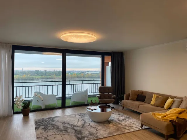 Eladó lakás Budapest III. kerület 78 nm