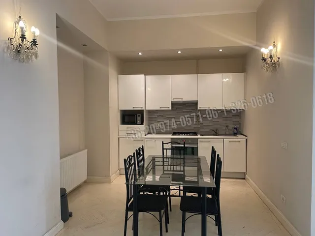Eladó lakás Budapest V. kerület, Belváros, Vörösmarty tér 86 nm