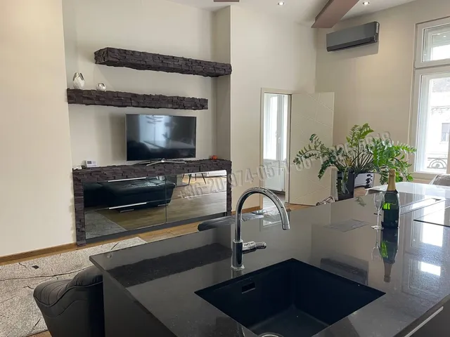 Kiadó lakás Budapest XIII. kerület, Újlipótváros, Szent István körút 101 nm