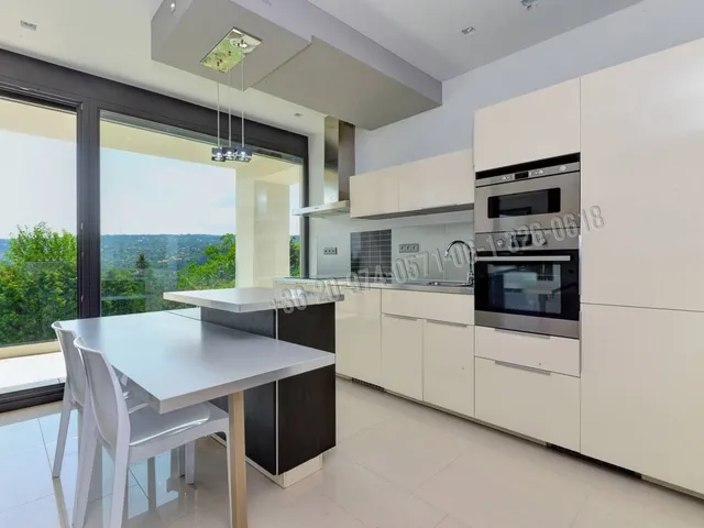 Kiadó lakás Budapest II. kerület, Törökvész 140 nm