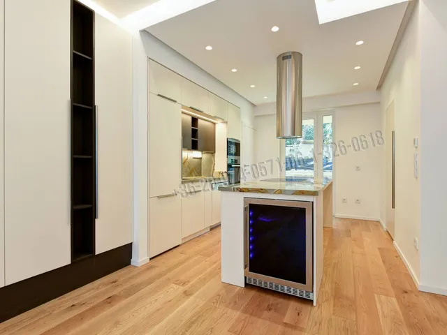 Eladó lakás Budapest II. kerület, Szemlőhegy 190 nm